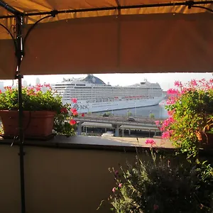  Bed & Breakfast La Terrazza Sul Porto